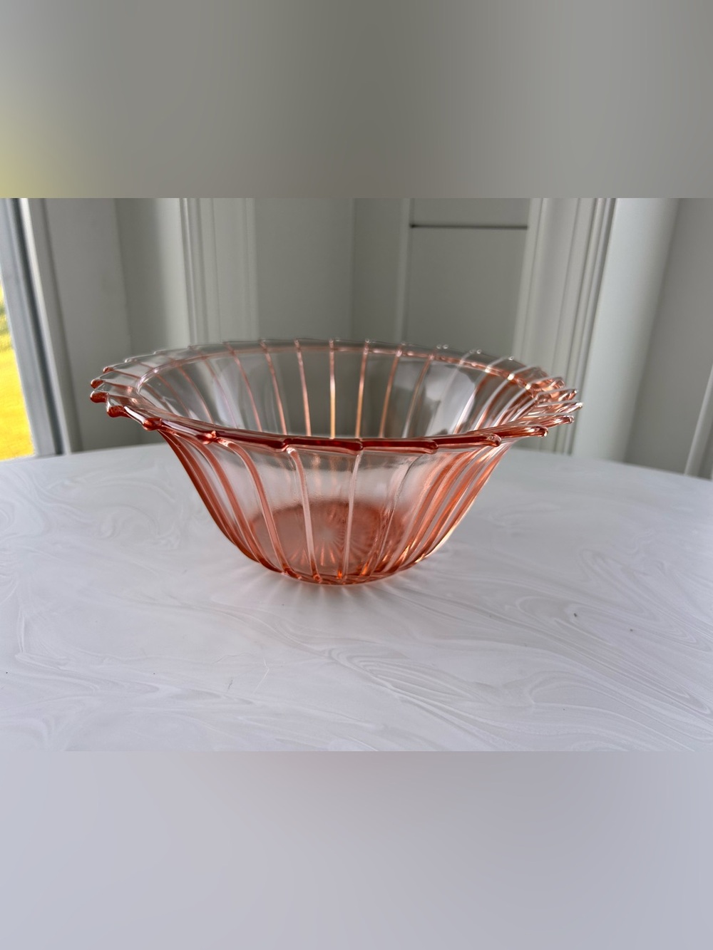 Vintage 1930s Jeanette depression Glass serving fruit bowl Sierra pinwheel